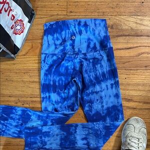 lululemon athletica women’s Vibrant Blue Leggings